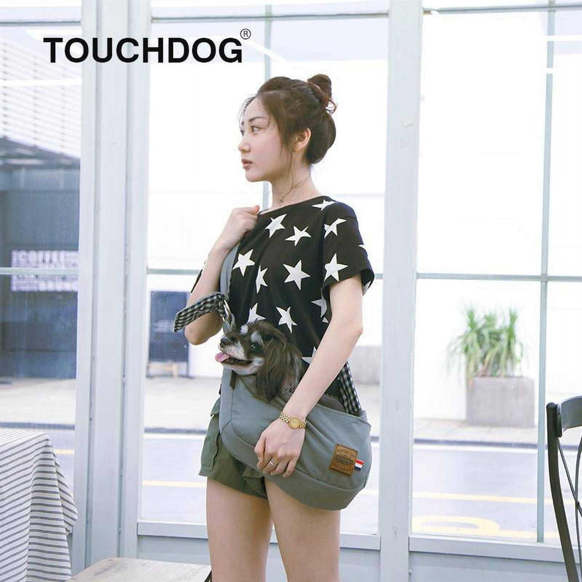 Over-The-Shoulder Hands-Free Pet Carrier A368058