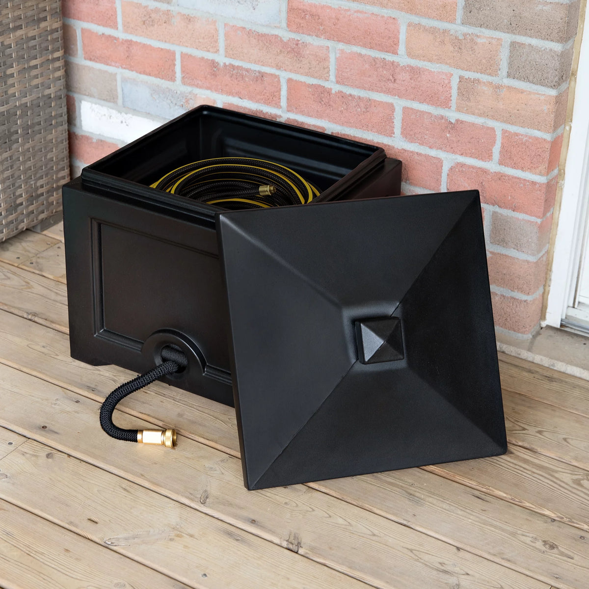 Black 100ft Garden Hose Bin D8435