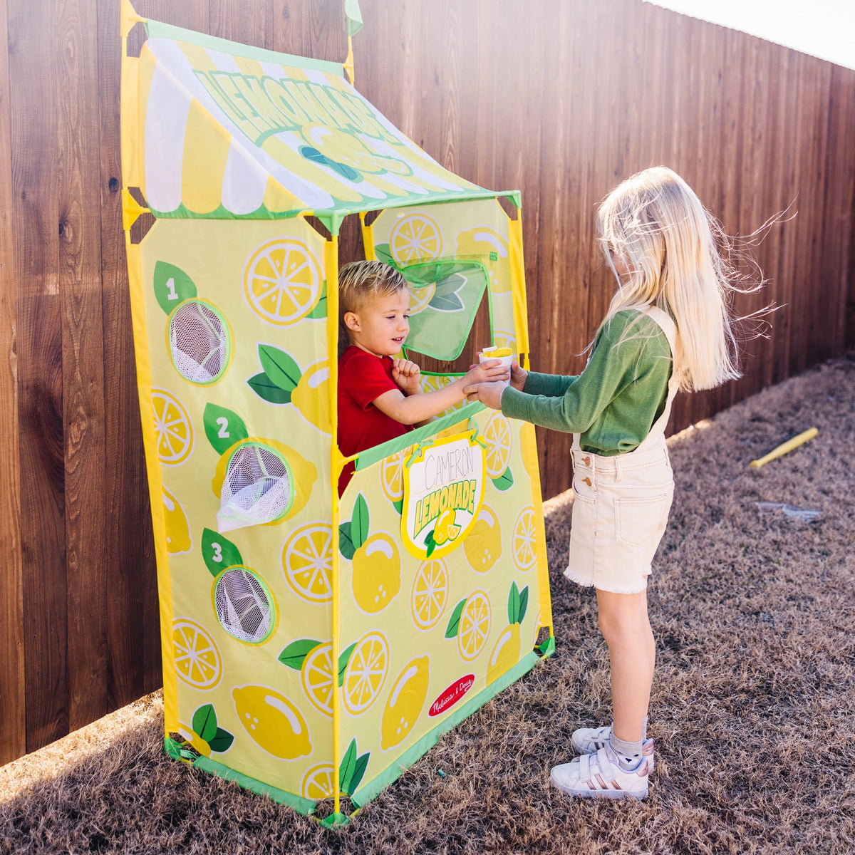 Lemonade Stand Play Tent With Beanbag Game T186