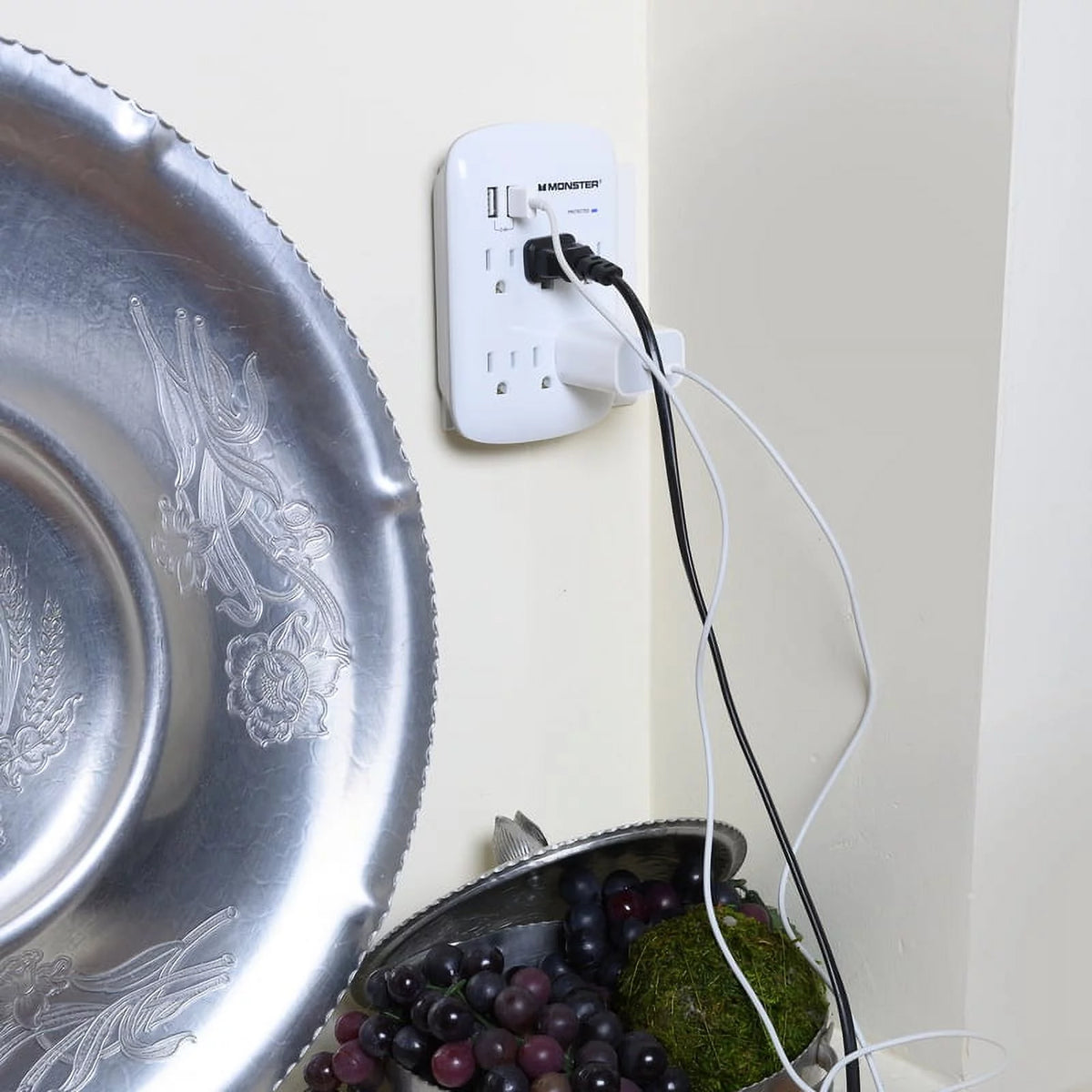 Surge Protector Wall Tap, 1875 Watts, 125 Volts R526