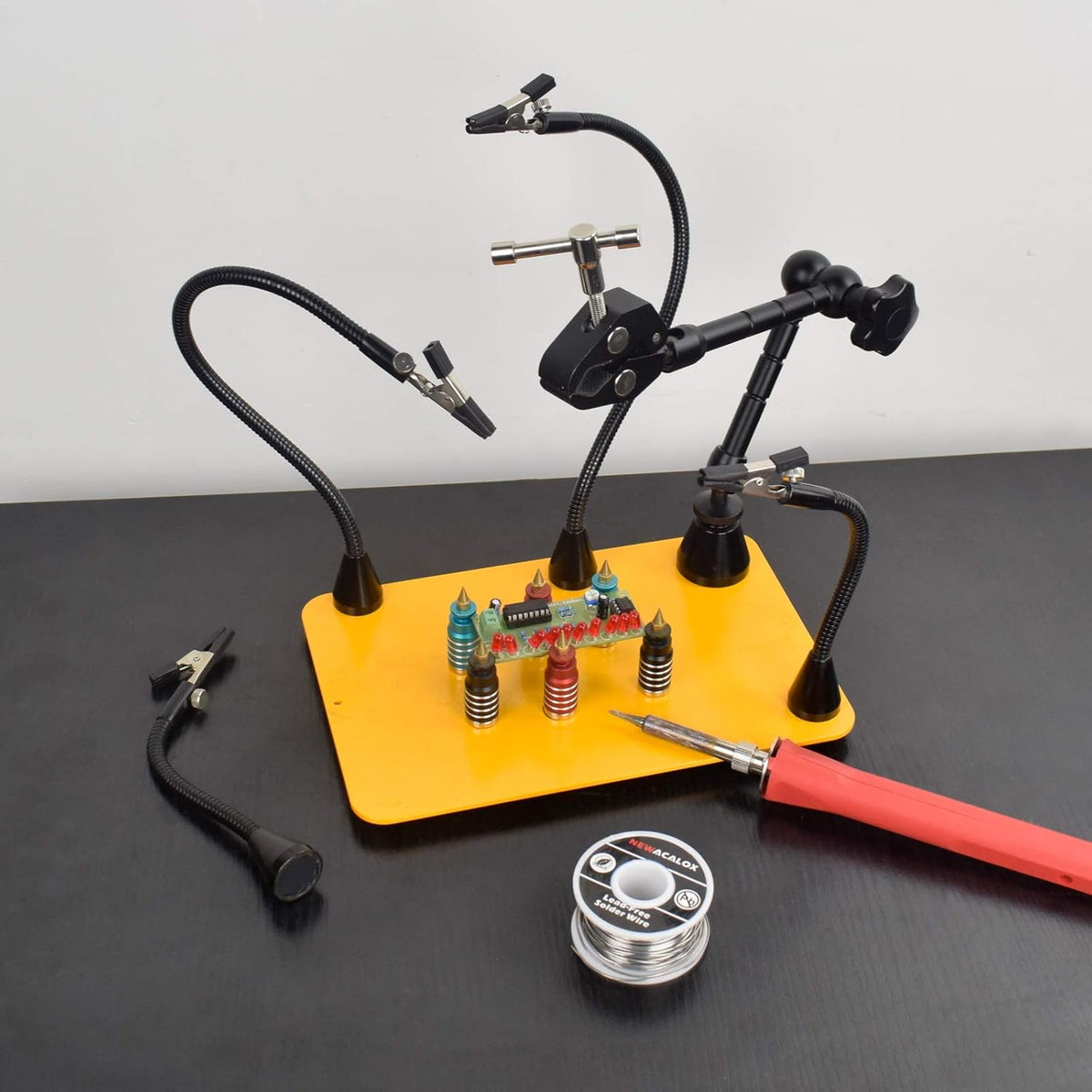 Soldering Station with Six Flexible Helping Hand Arms I4885