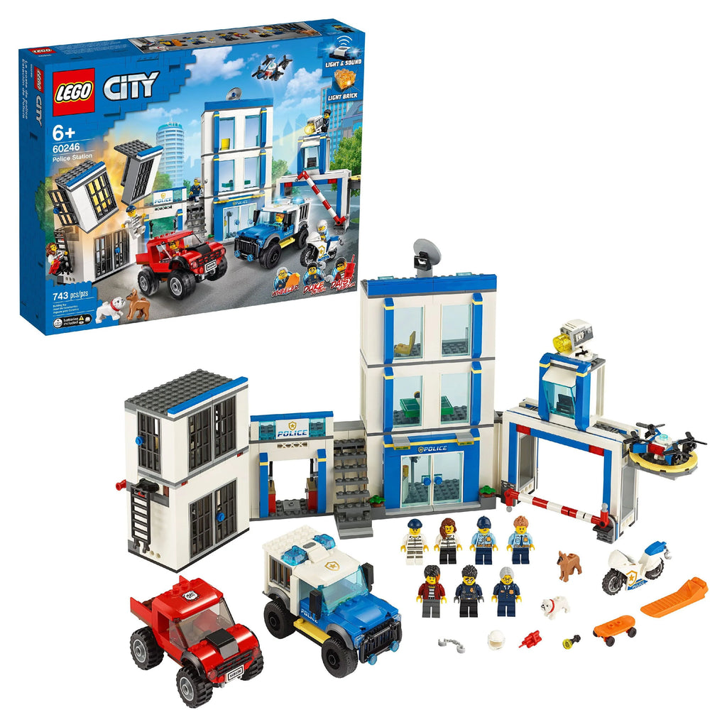 743 Pieces Building Set G94705