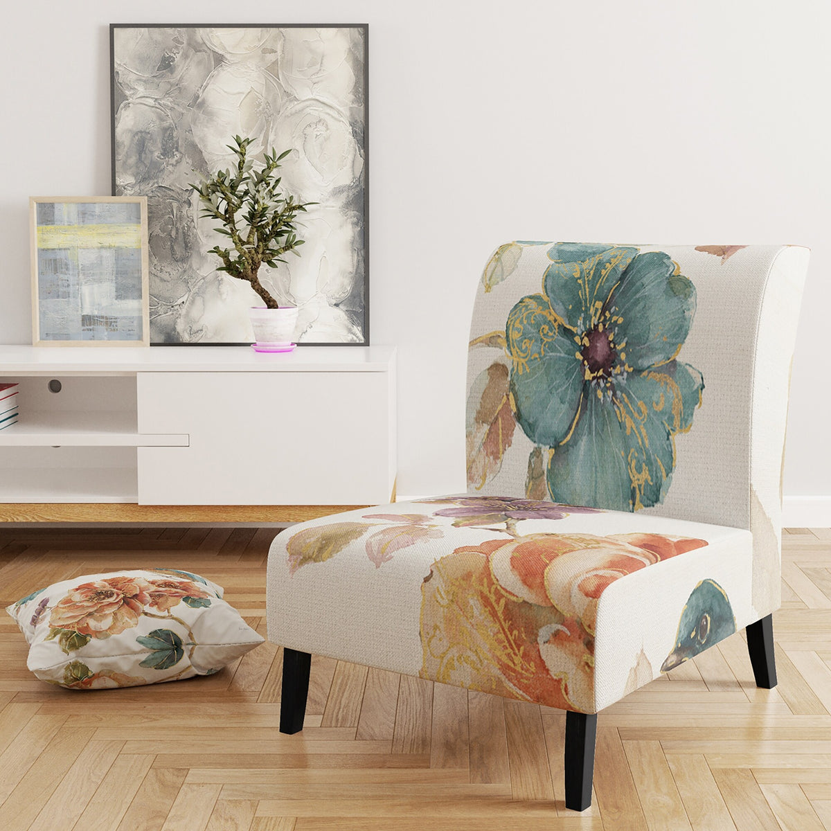 Upholstered Traditional Accent Chair I627