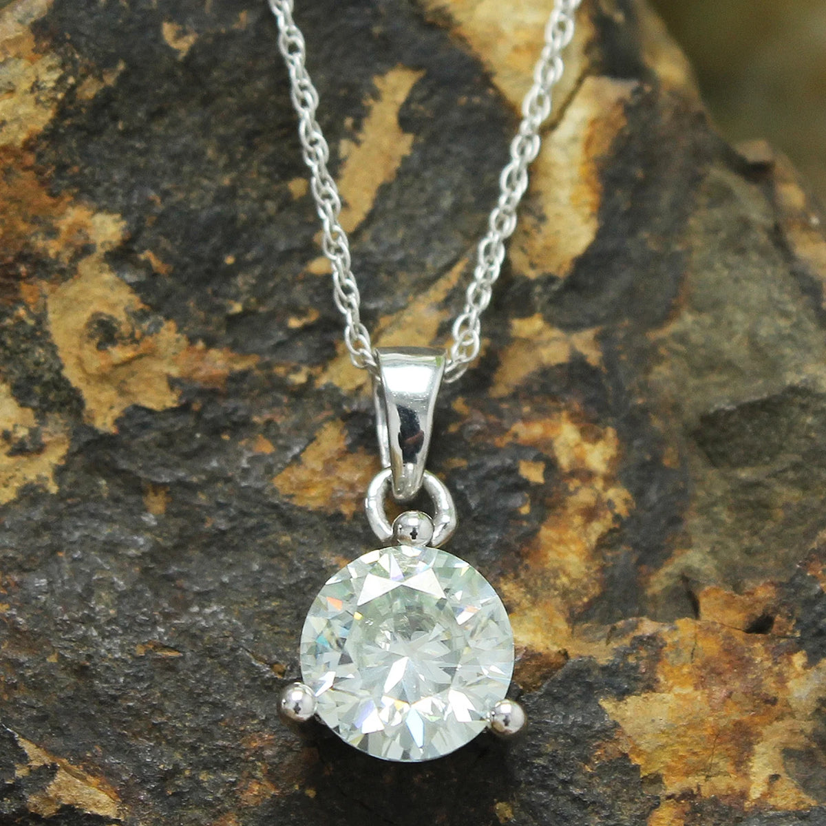 2CT Moissanite Pendant Necklace 18K White Gold Plated Silver D Color Ideal Cut Y315