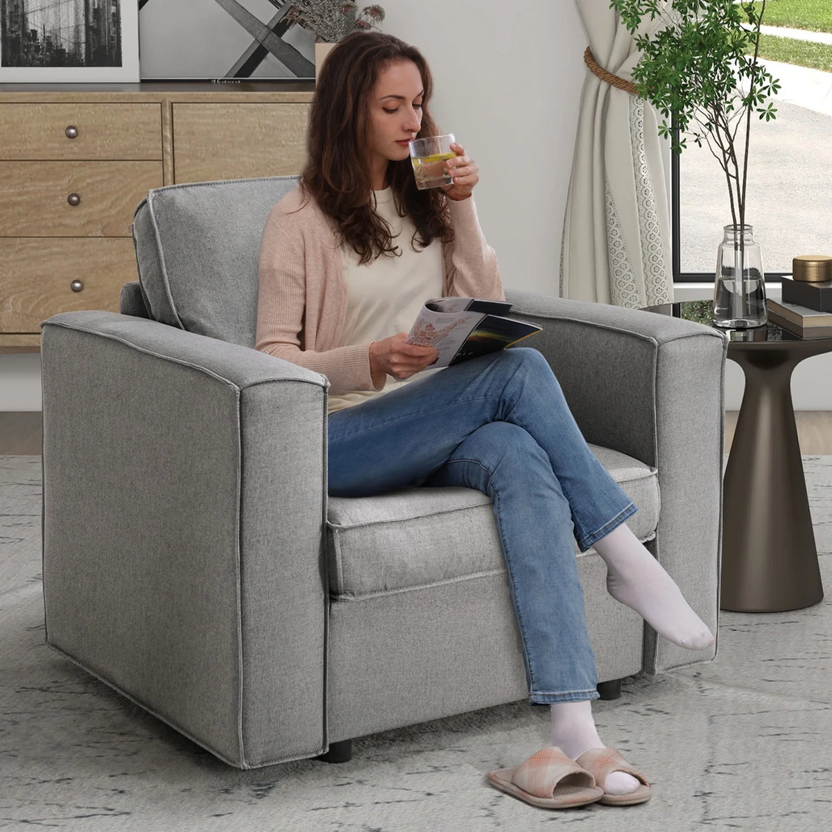 Light Grey U-Shaped Sectional Sofa with Storage and Reversible Chaises D2663