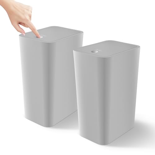 White 4.0 Gallon Plastic Bathroom Trash Can with Lid K5704