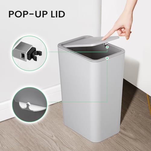 White 4.0 Gallon Plastic Bathroom Trash Can with Lid K5704