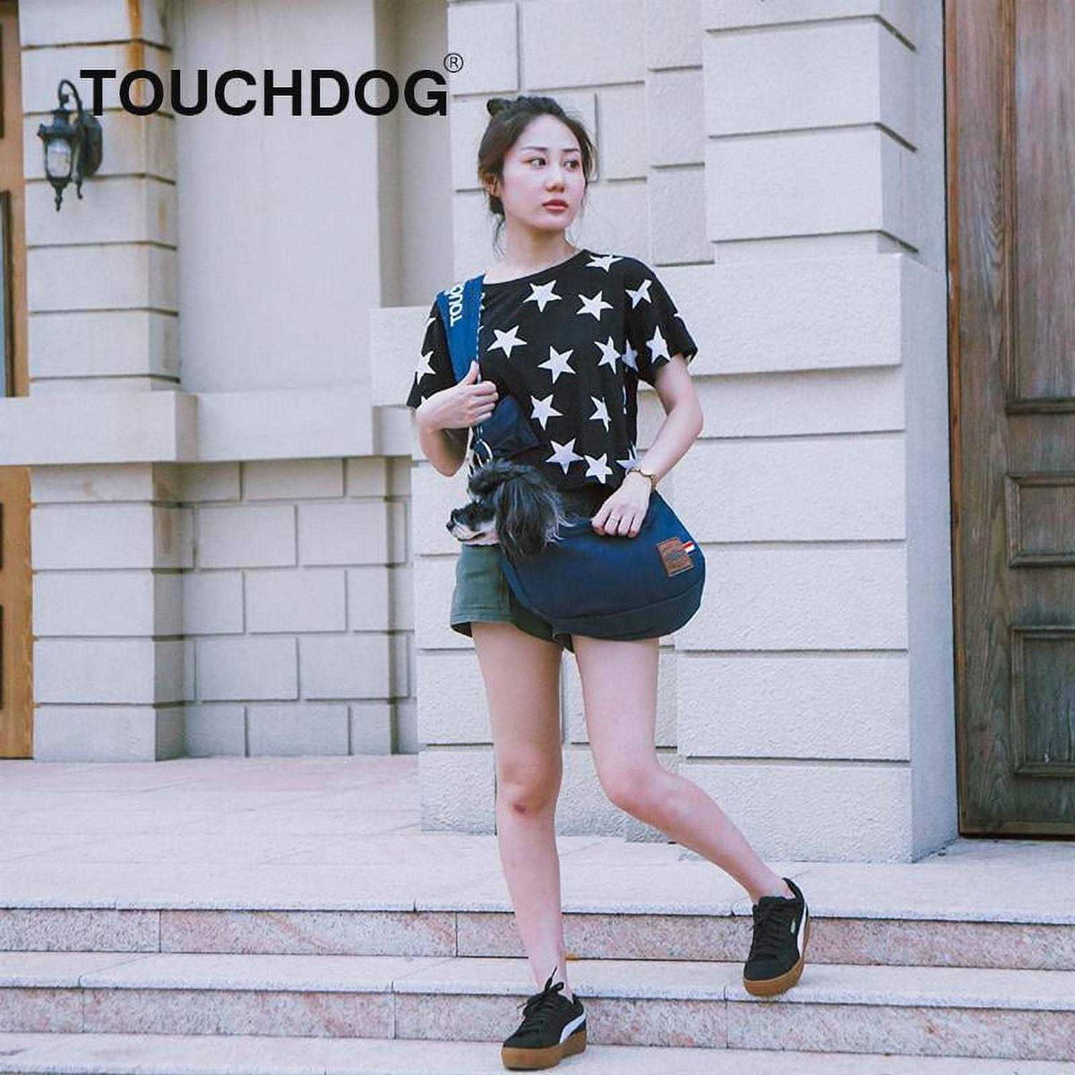 Over-The-Shoulder Hands-Free Pet Carrier A368058