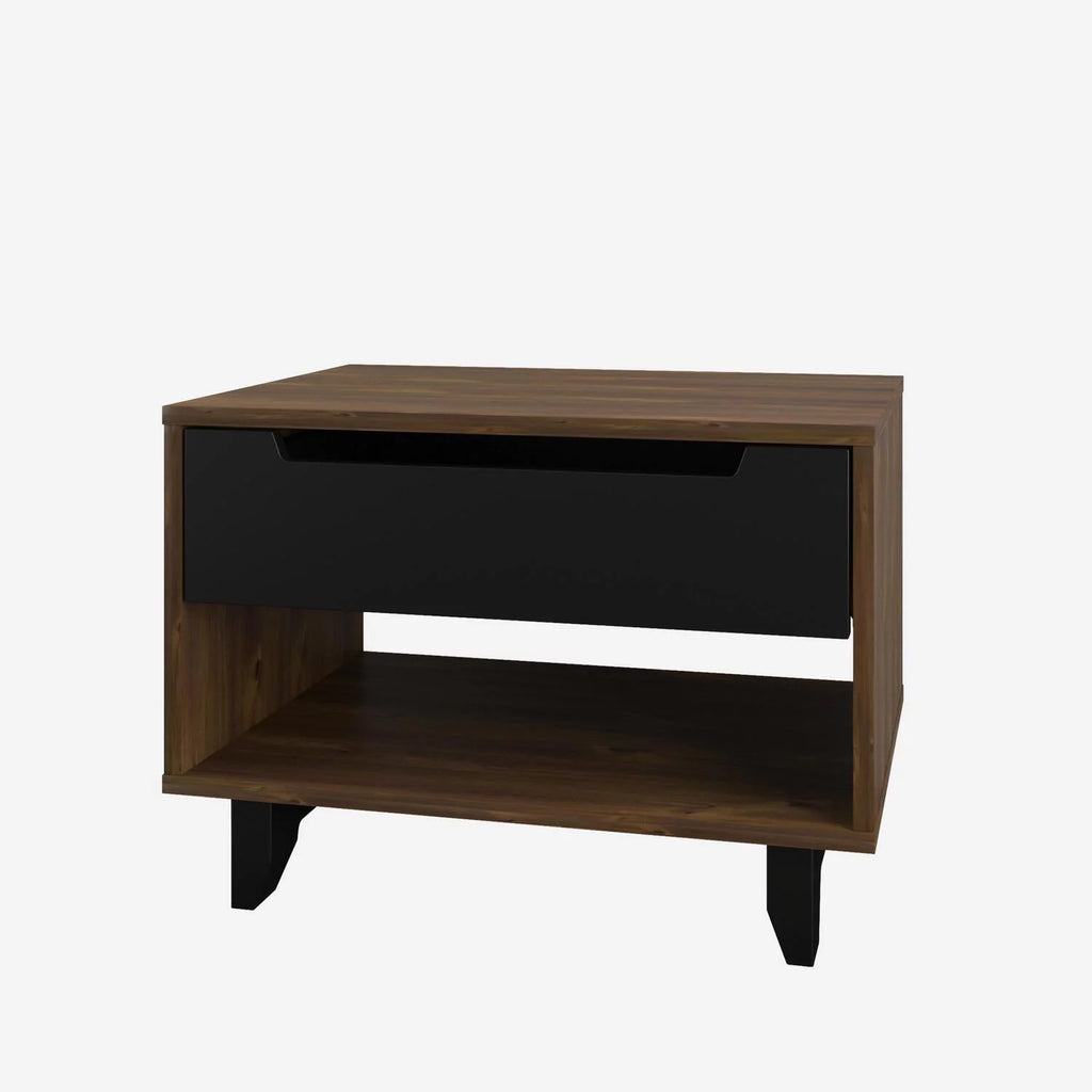 4 Piece Queen Size Bedroom Set P62432