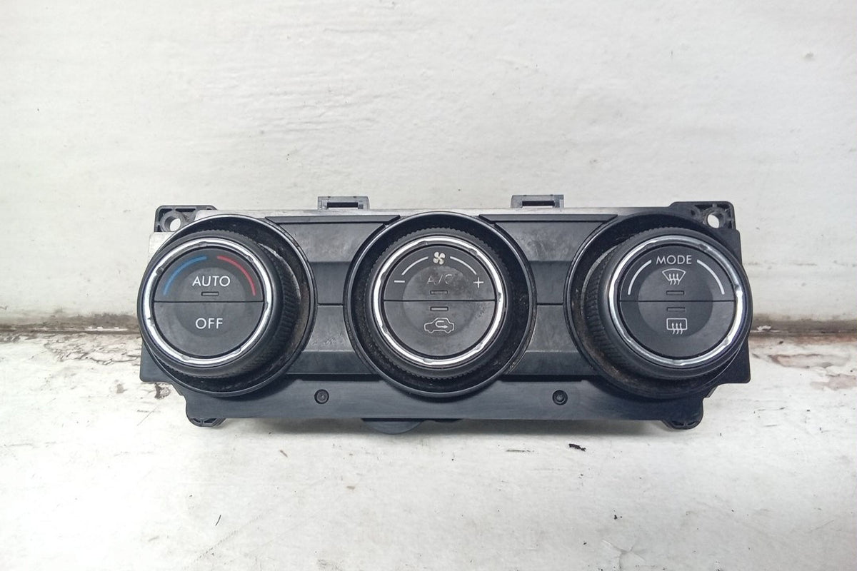 Pre-Owned Subaru Forester Climate AC Heater Control M323